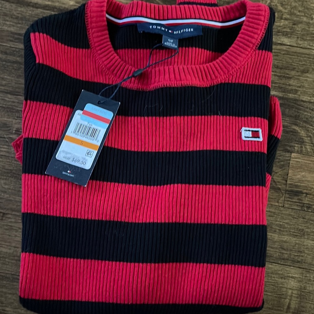 Tommy Hilfiger sweater *NWT*